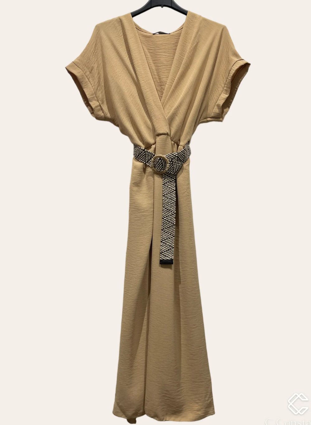Robe avec ceinture