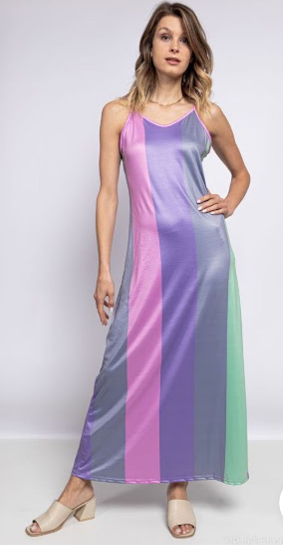 Robe Ava