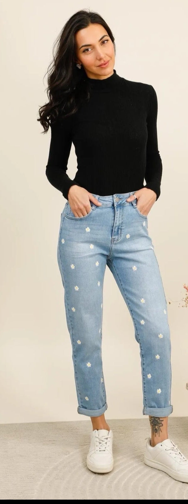 Jean mom fleur blanche