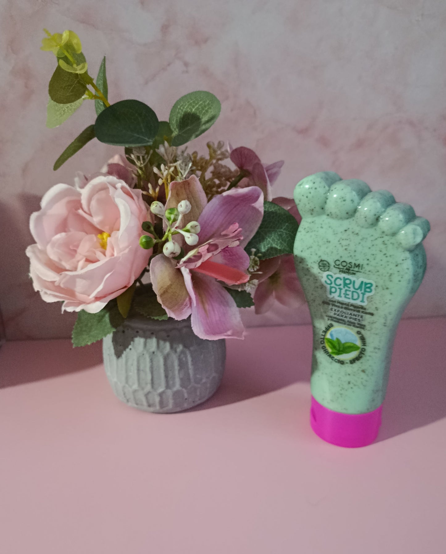 Gommage Exfoliant Pieds Menthe Cosmi - Effet Glace et Fraîcheur Instantanée